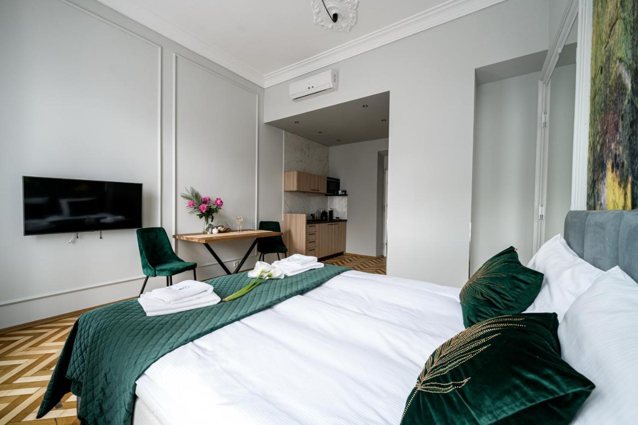 Arts Apartments - Krakow Old Town Bagian luar foto